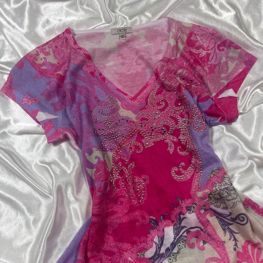 y2k Cache Top Pink Excellent Paisley Rhinestone V-Neck Short Sleeve Shirt - Picture 2 of 4